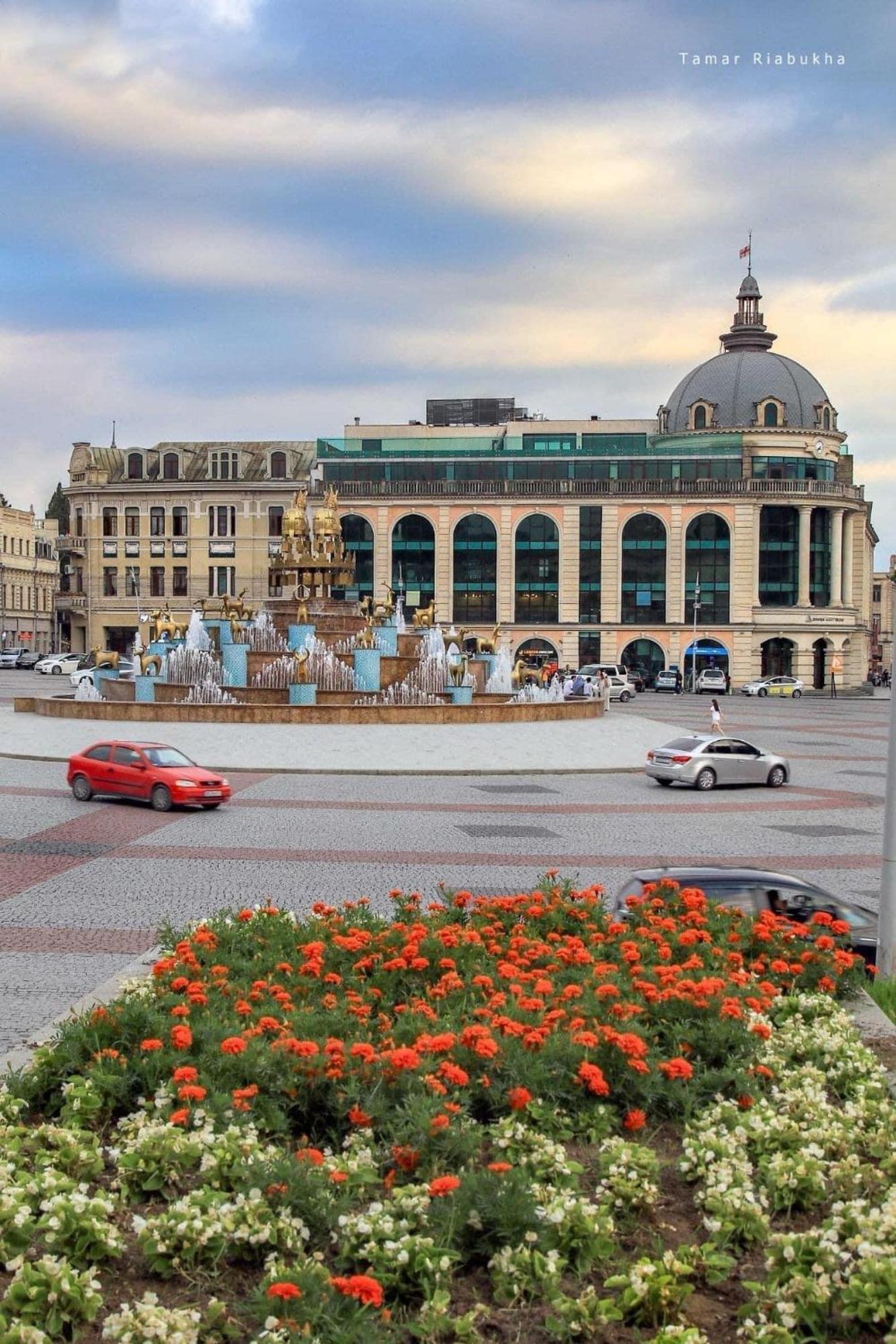 Lux Palace Hotel Kutaisi Exterior foto