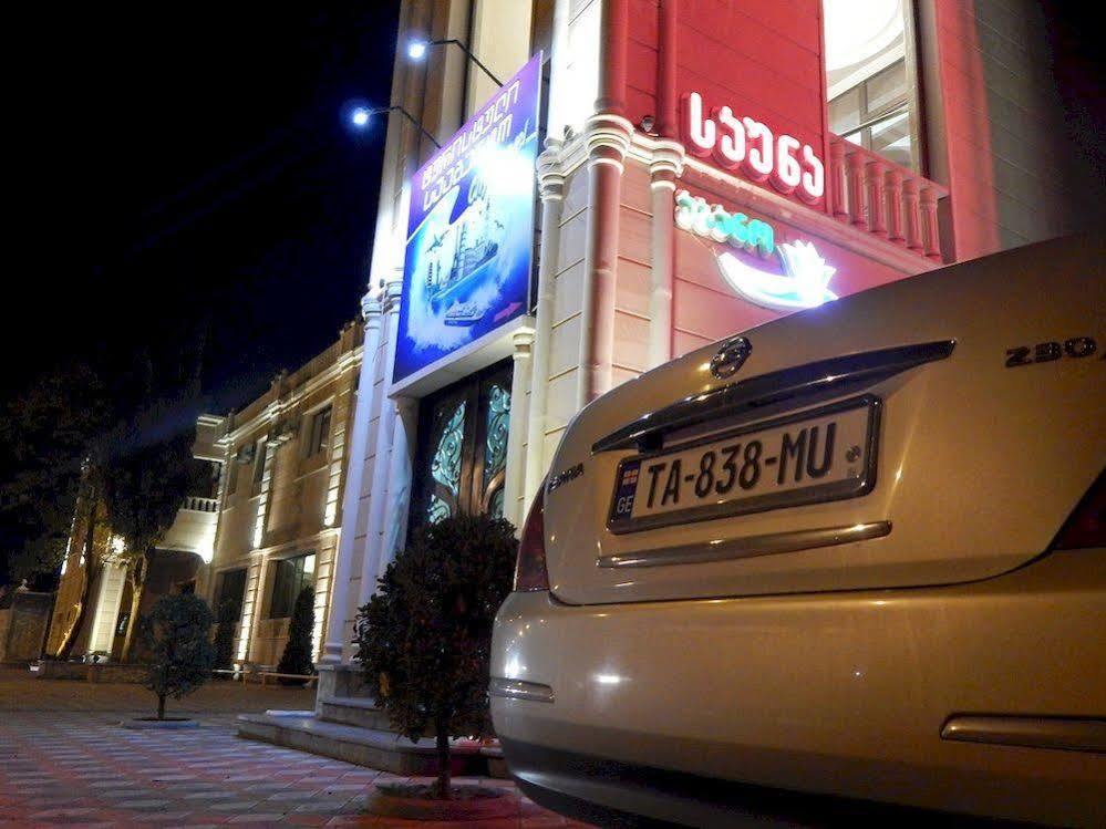 Lux Palace Hotel Kutaisi Exterior foto